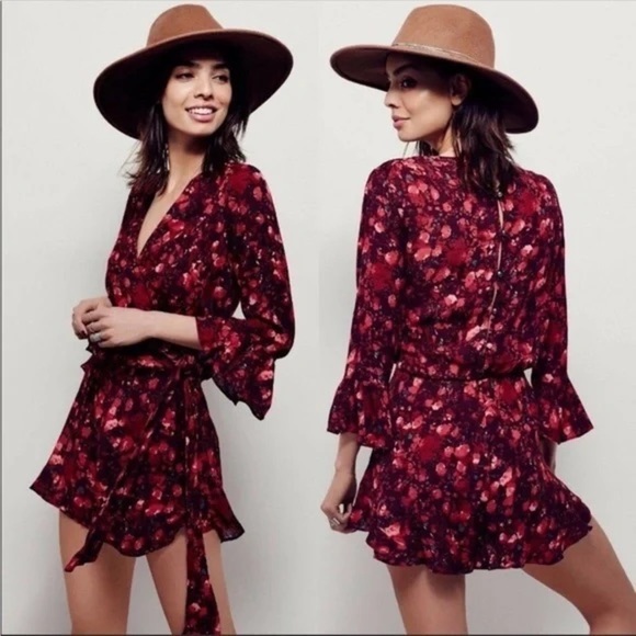 Free People Berry Wine Floral All the Right Ruffles Romper Size XS - Picture 1 of 10